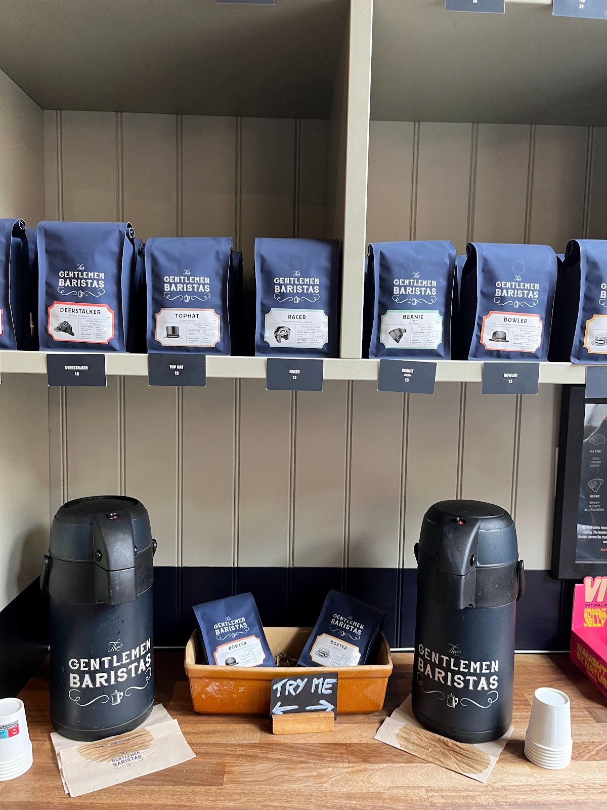 The Gentlemen Baristas specialty coffee shop in London - photo 9