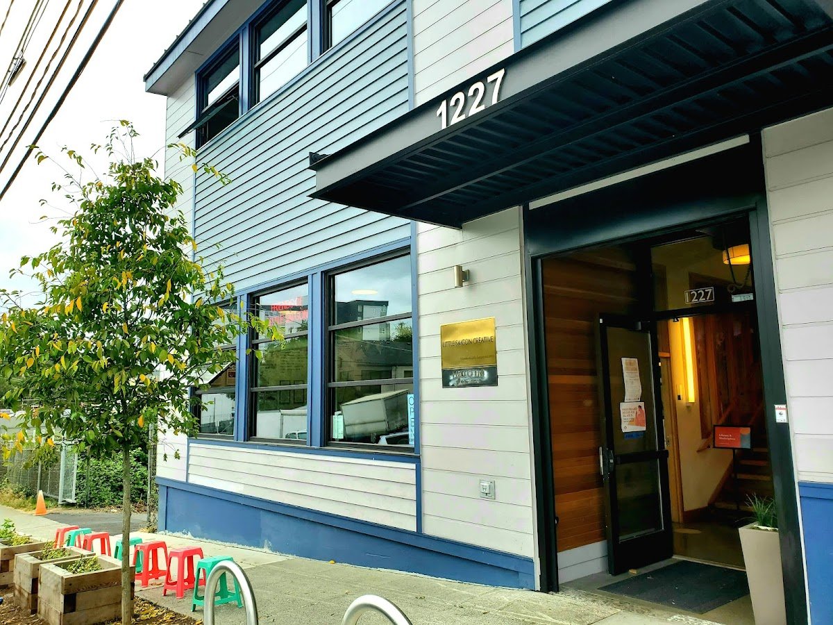 Hello Em Việt Coffee & Roastery specialty coffee shop in Seattle - photo 2