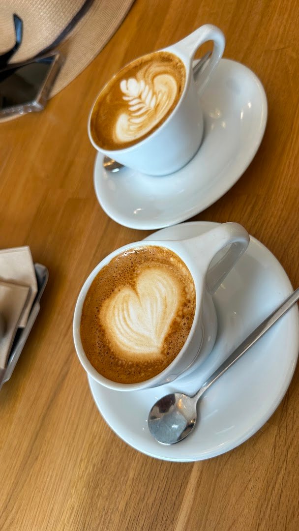 Coffee at KUL COFFEE, specialty coffee shop in Edinburgh