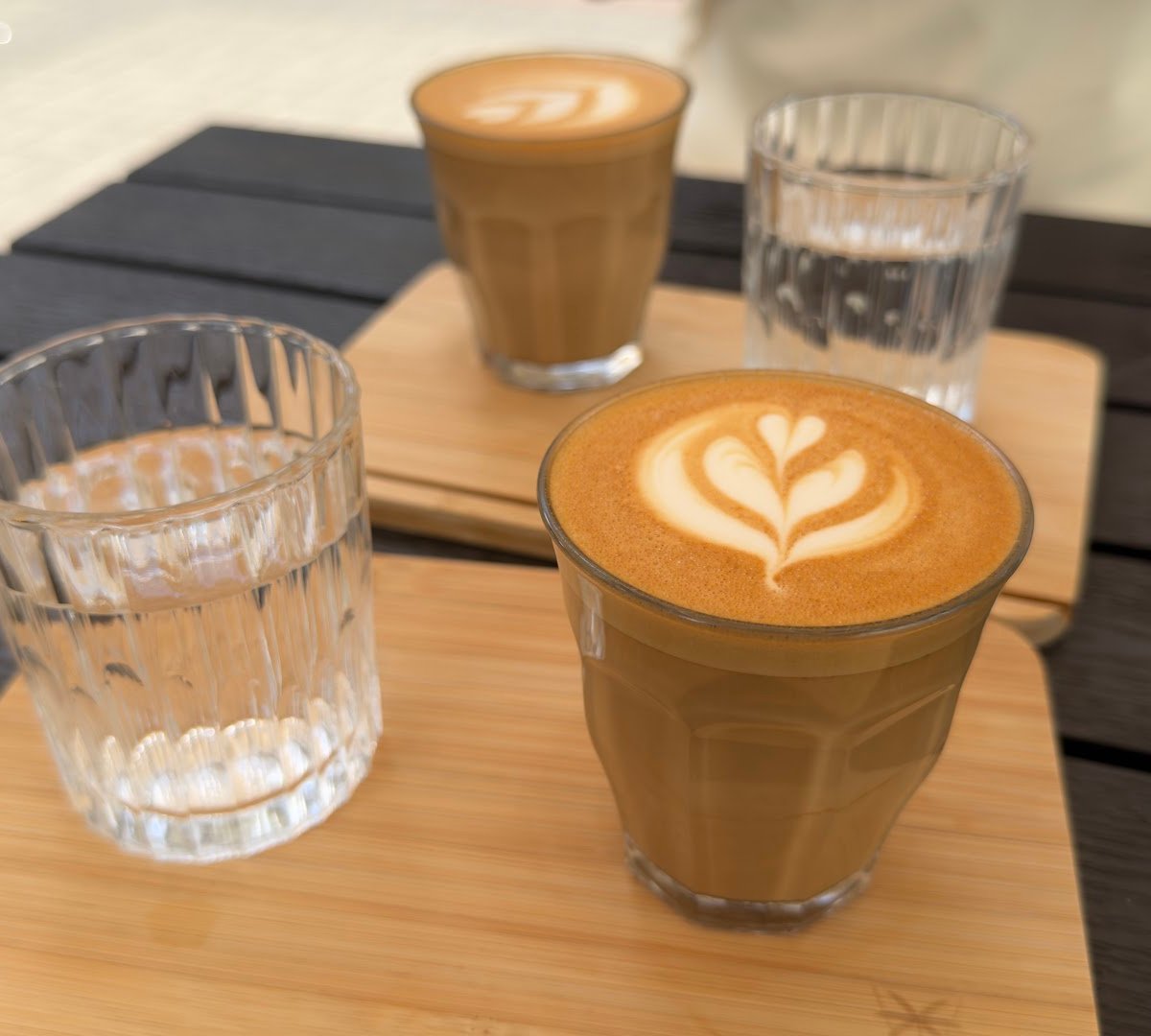 Coffee at El Cafetero Plac Zbawiciela, specialty coffee shop in Warsaw