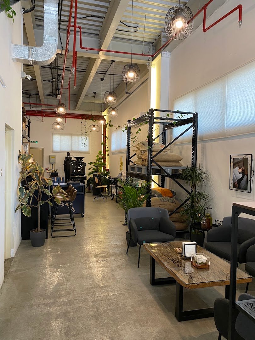 Falcon Coffee Roasters specialty coffee shop in Dubai - photo 3