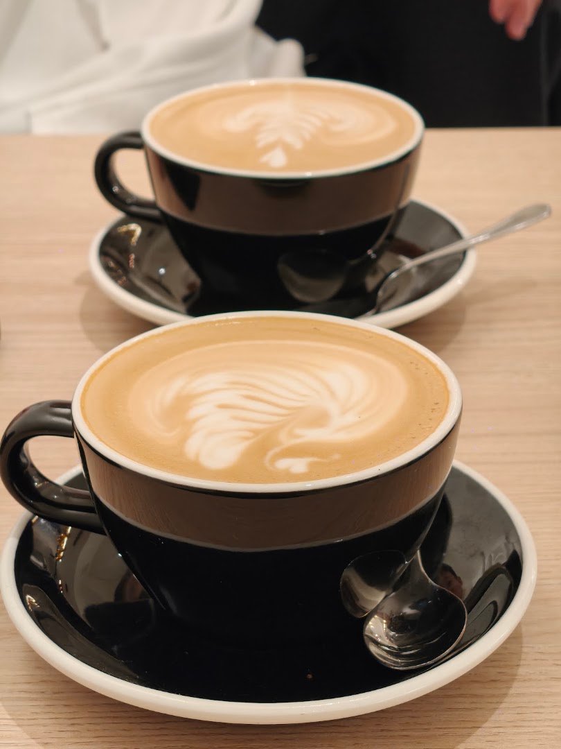 Oways Cafe specialty coffee shop in Madrid - photo 5