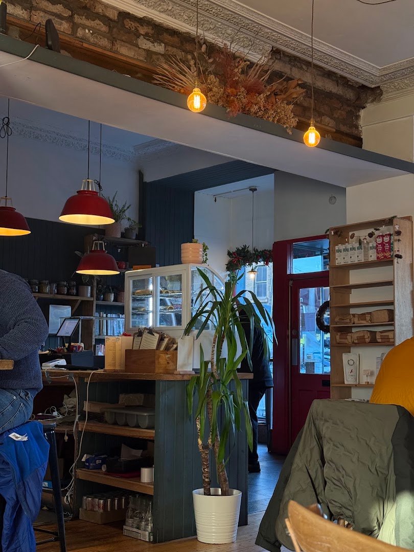 Interior of Red Kite Café, specialty coffee shop in Edinburgh