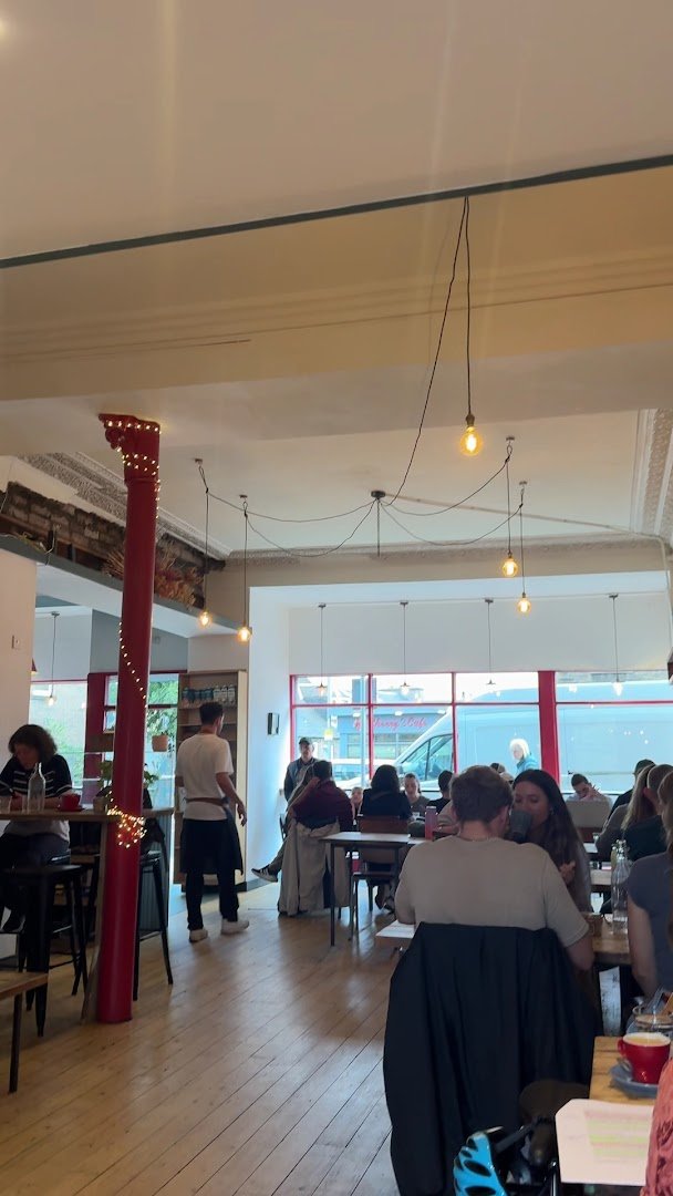 Interior of Red Kite Café, specialty coffee shop in Edinburgh