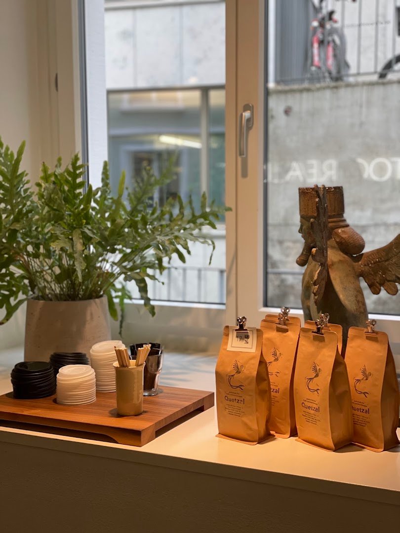 Interior of Lamassu Specialty Coffee, specialty coffee shop in Zurich