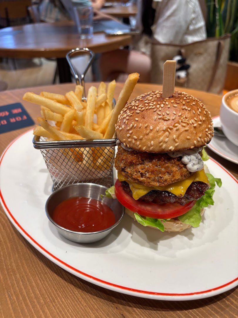 Food at Elephant Grounds, specialty coffee shop in Hong Kong