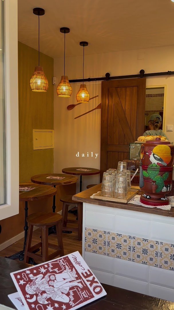 Interior of Oxe Coffee, specialty coffee shop in Lisbon