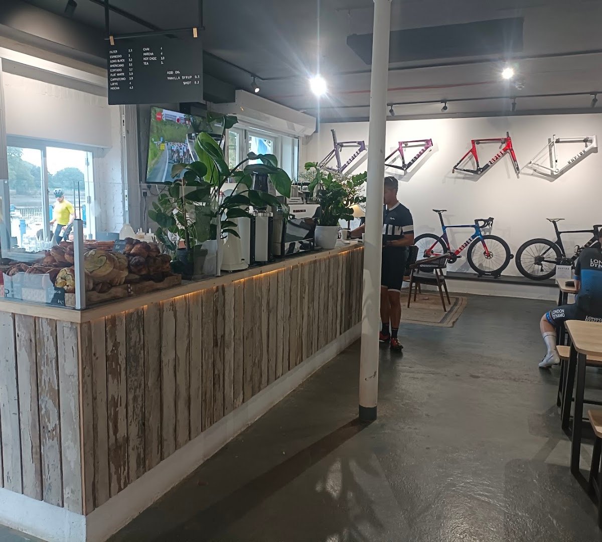 The Clubhouse | Raptor Bikes specialty coffee shop in London - photo 2