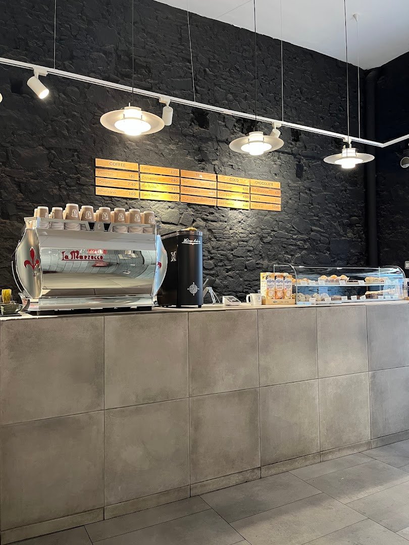 Syra Coffee - Clot specialty coffee shop in Barcelona - photo 11