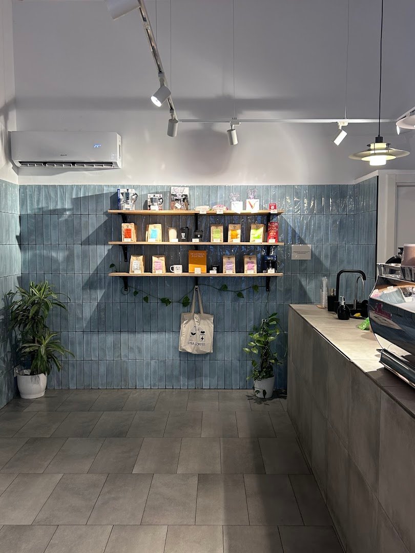Syra Coffee - Clot specialty coffee shop in Barcelona - photo 2