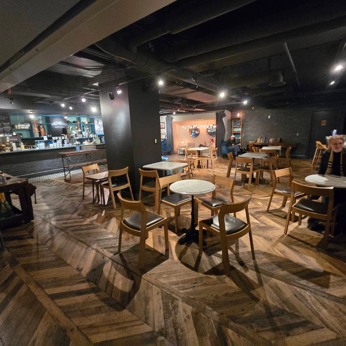 Magnolias Sous Le Pont specialty coffee shop in Dallas - photo 12