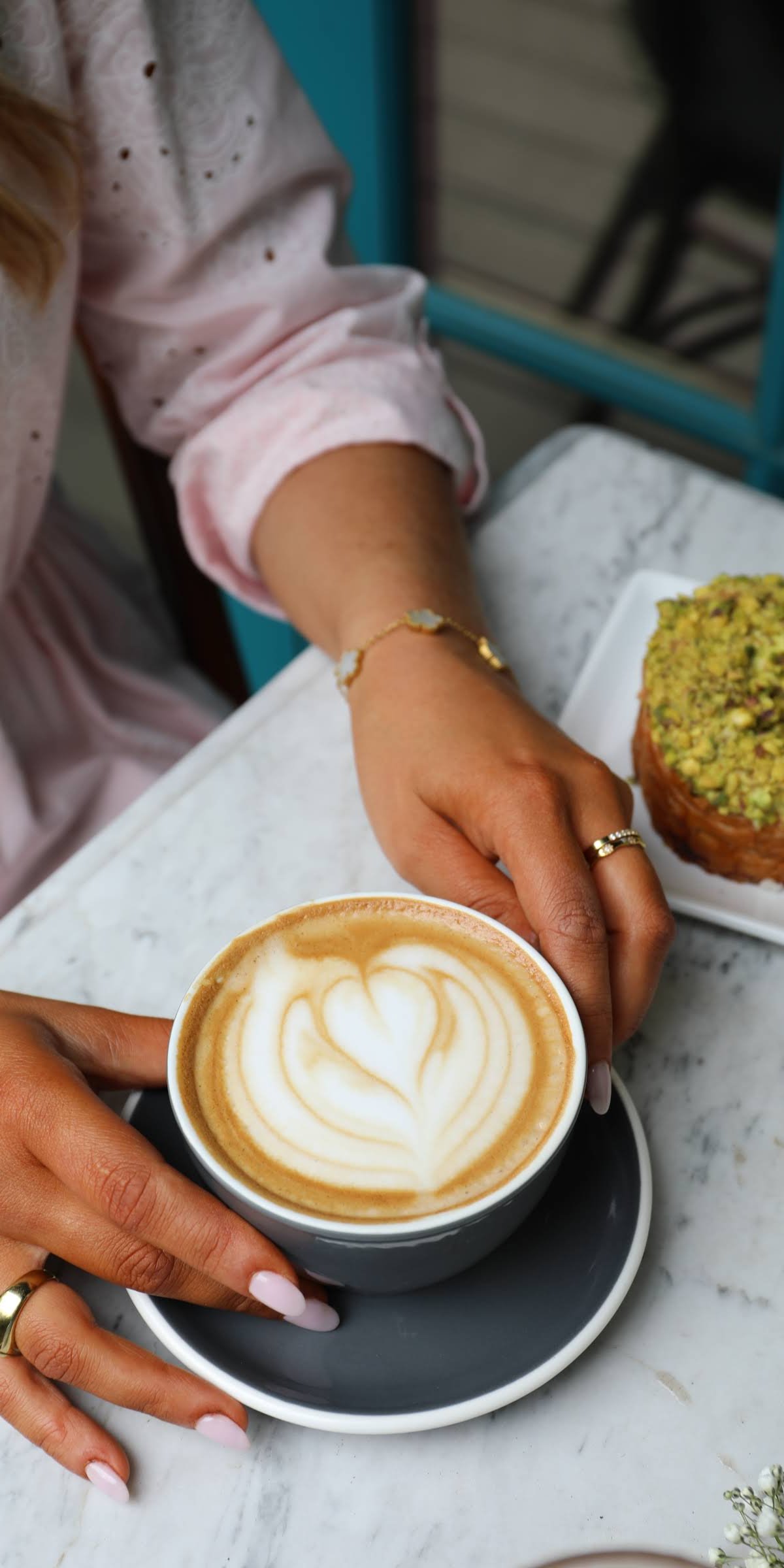 Magnolias Sous Le Pont specialty coffee shop in Dallas - photo 7