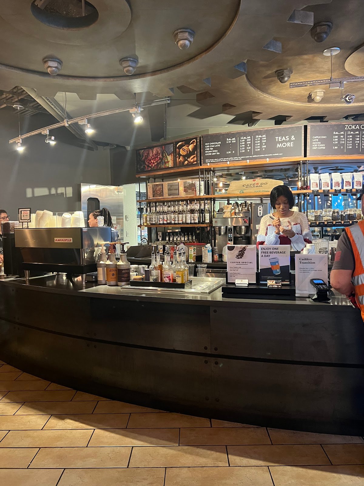 Zoka Coffee specialty coffee shop in Seattle - photo 3