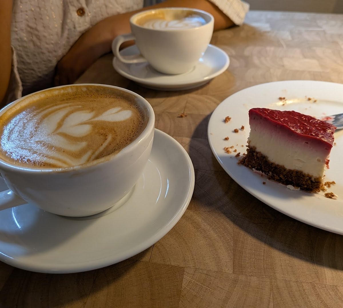 GÖTTLICH essen & trinken specialty coffee shop in Berlin - photo 2