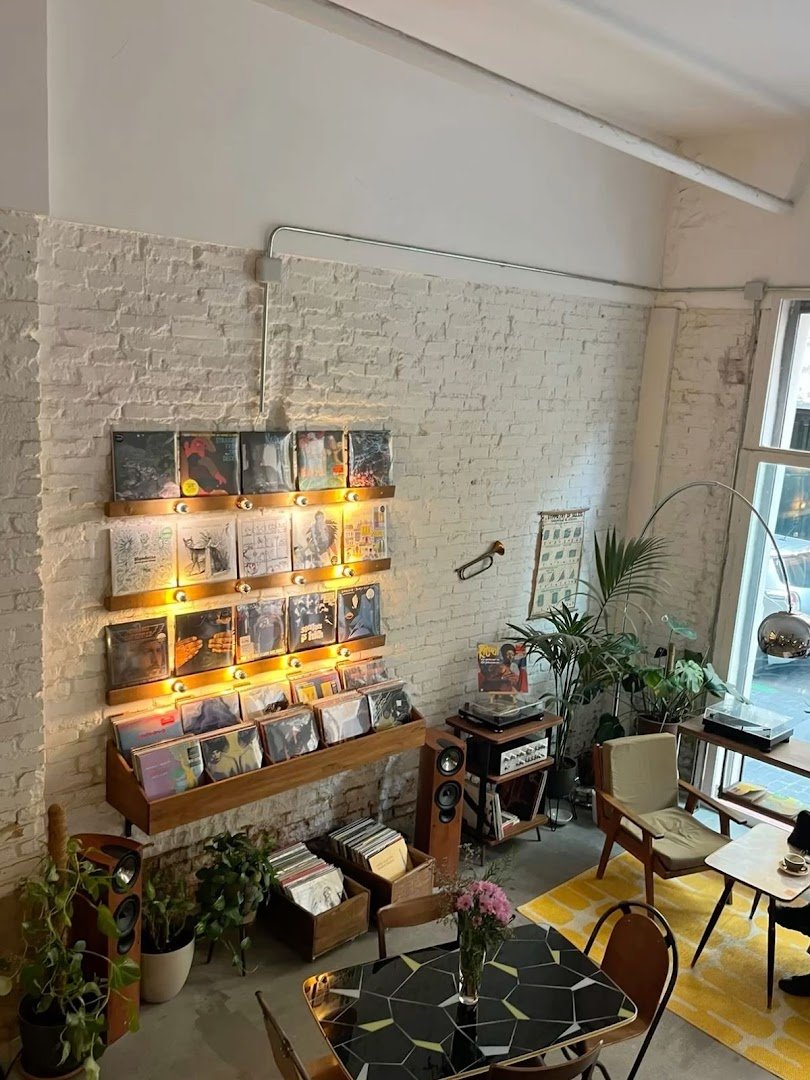 Faraday specialty coffee shop in Madrid - photo 3