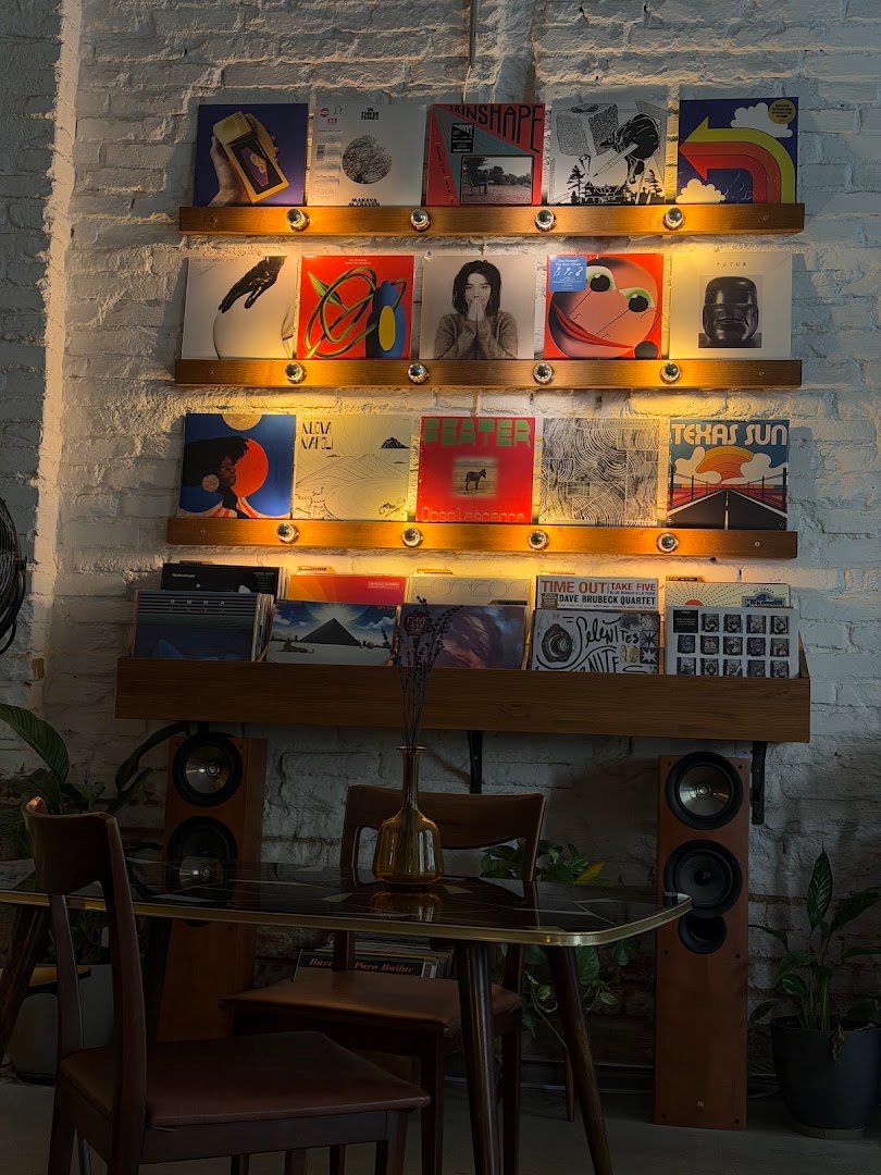 Faraday specialty coffee shop in Madrid - photo 9