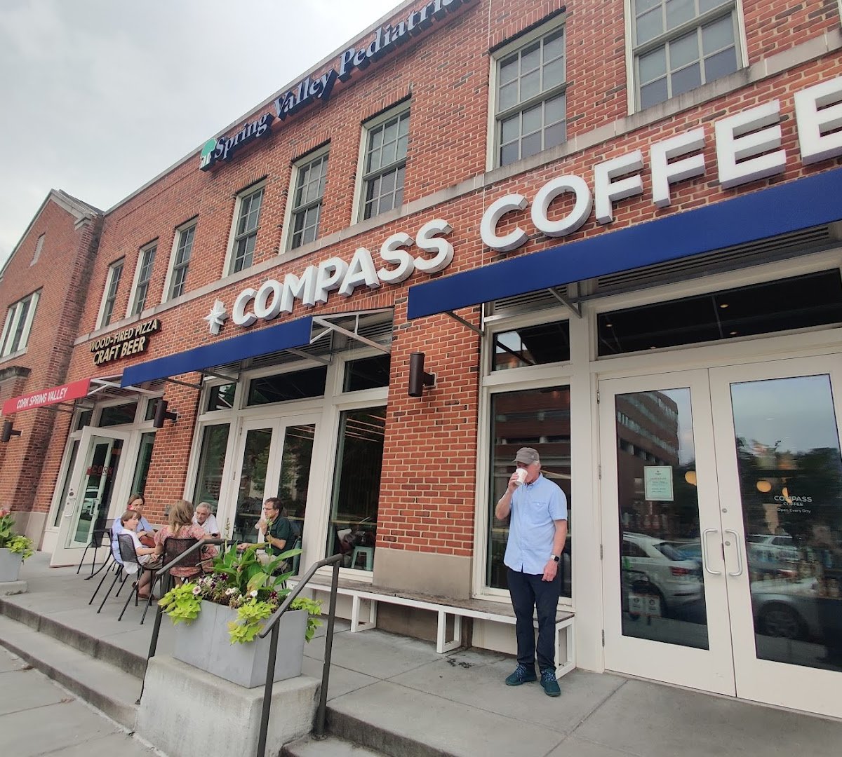 Compass Coffee specialty coffee shop in Washington, D.C. - photo 9