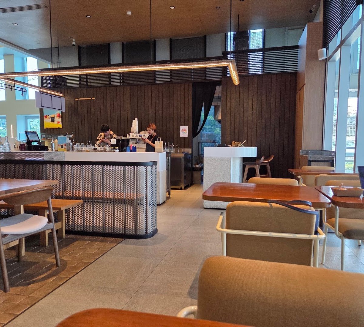 Roots at Bitec specialty coffee shop in Bangkok - photo 7