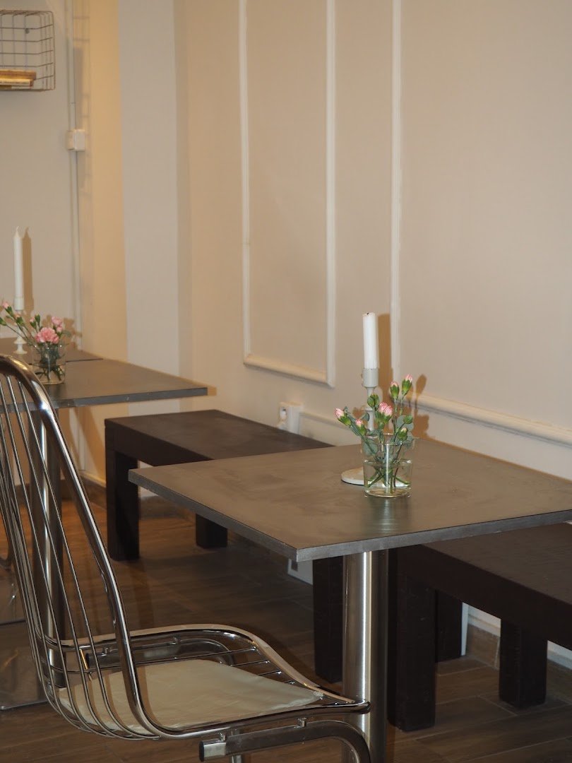 Interior of ANWI cafe, specialty coffee shop in Prague