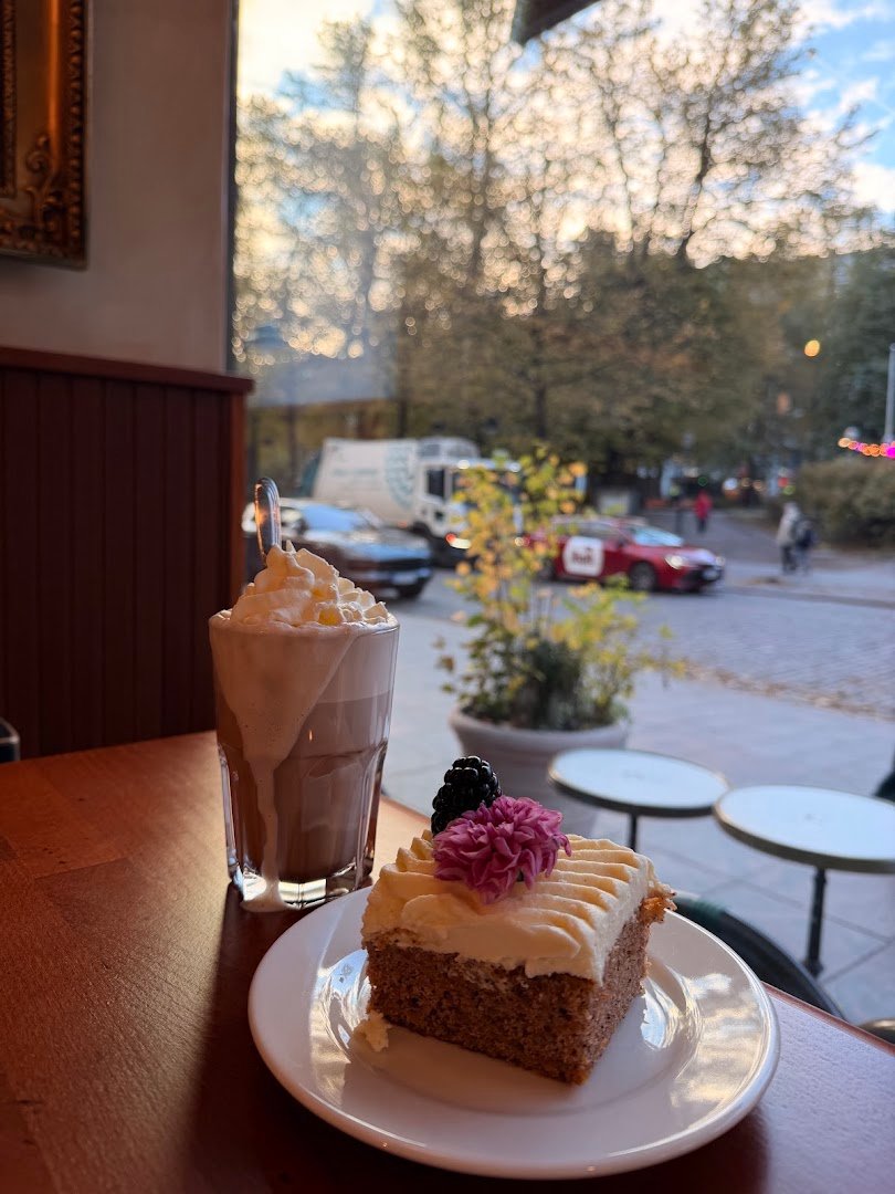 Coffee at Café Esplanad, specialty coffee shop in Helsinki