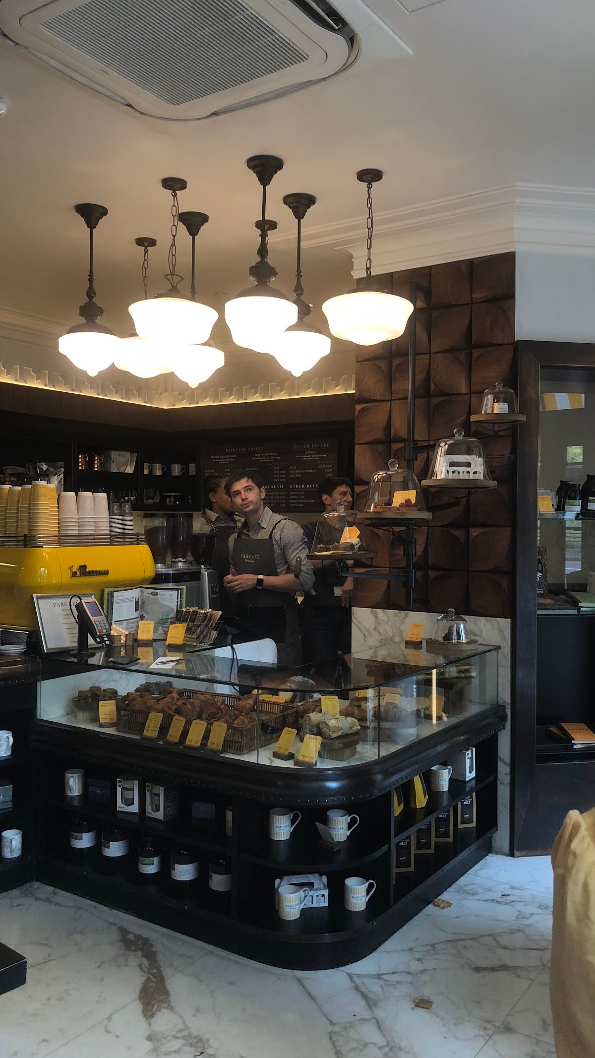 Parcafé specialty coffee shop in London - photo 11