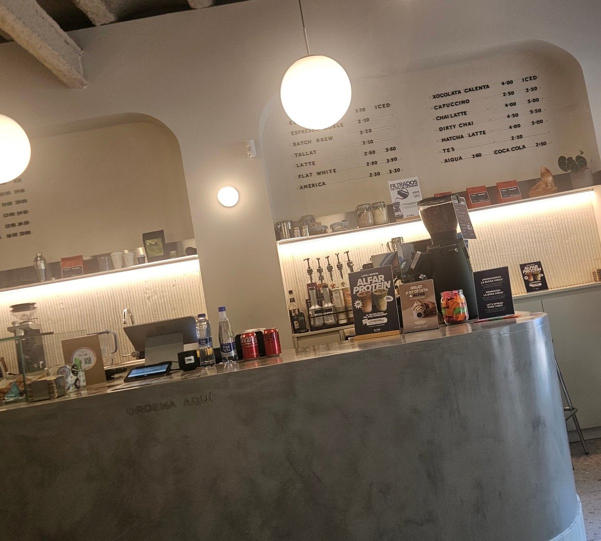 ALFAR - Medialunas y Café | Poblenou specialty coffee shop in Barcelona - photo 9