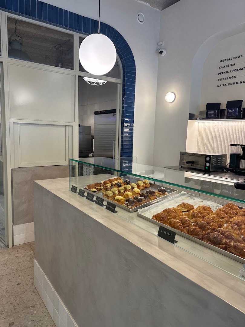 ALFAR - Medialunas y Café | Poblenou specialty coffee shop in Barcelona - photo 10