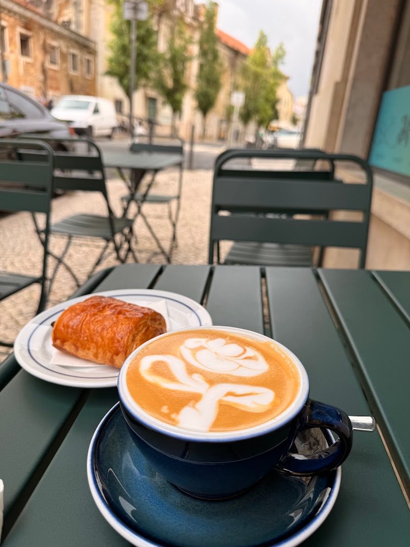 Coffee at Dong Coffee, specialty coffee shop in Lisbon