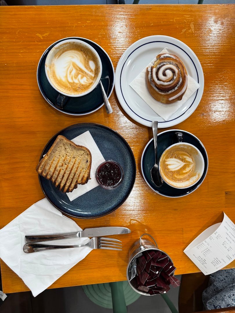 Coffee at Dong Coffee, specialty coffee shop in Lisbon