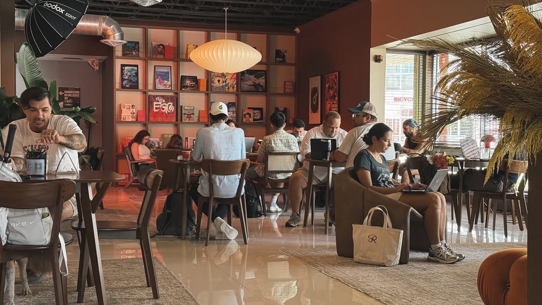 Studio 24 Artful Coffee specialty coffee shop in Miami - photo 12