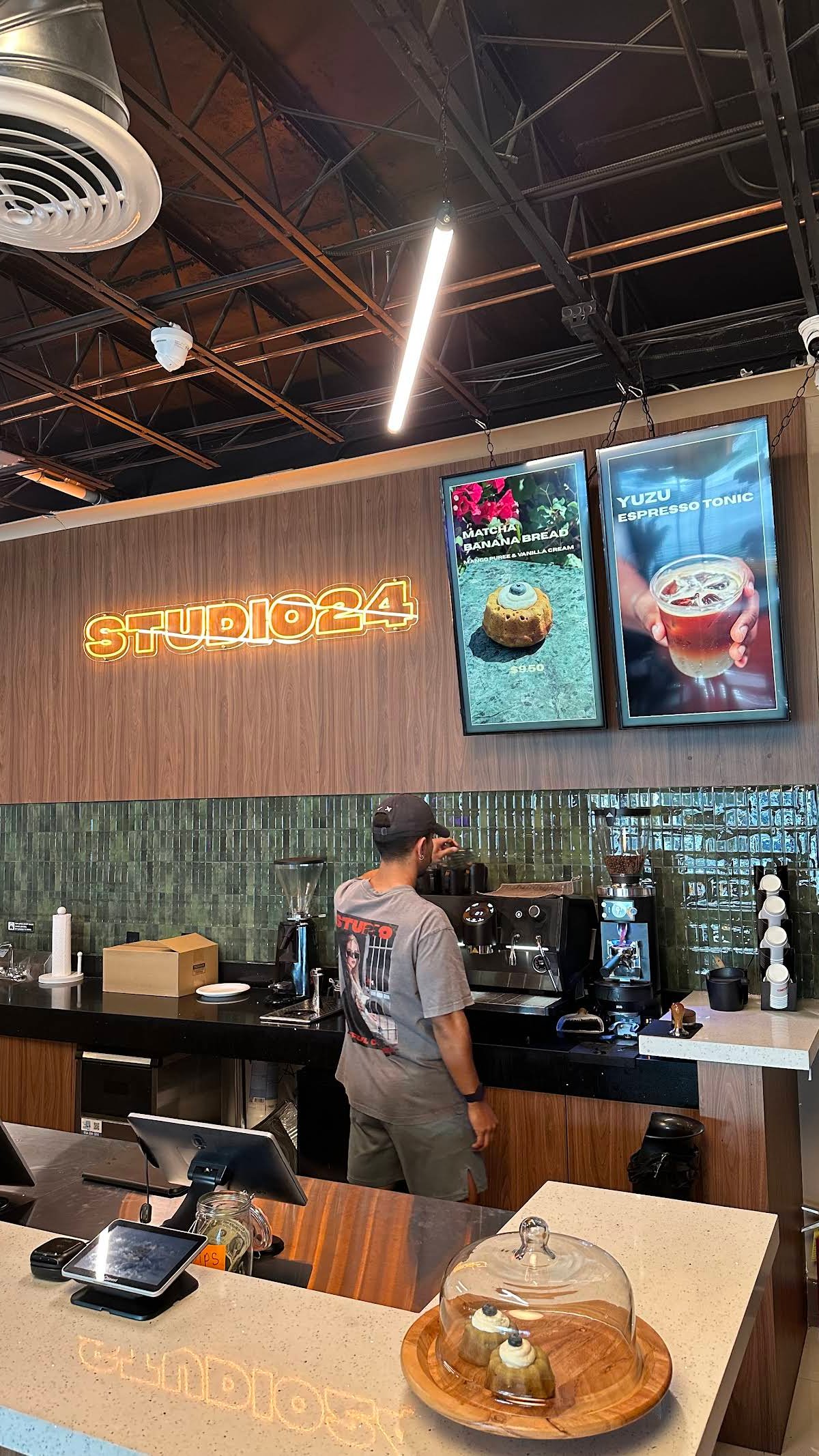 Studio 24 Artful Coffee specialty coffee shop in Miami - photo 13