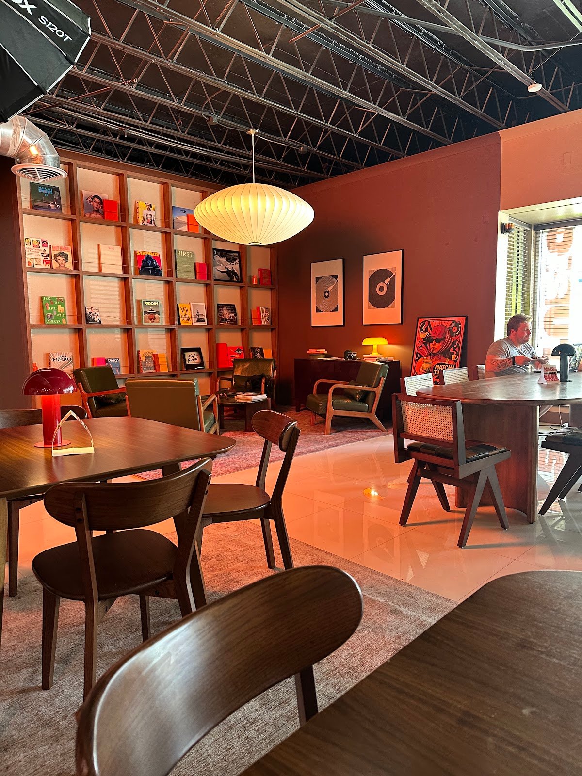 Studio 24 Artful Coffee specialty coffee shop in Miami - photo 6