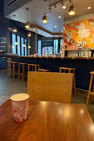 Compass Coffee specialty coffee shop in Washington, D.C. - photo 6