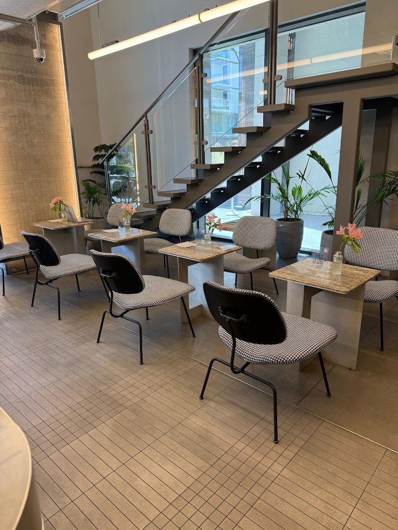 Roasters Specialty Coffee House Sobha Hartland specialty coffee shop in Dubai - photo 3