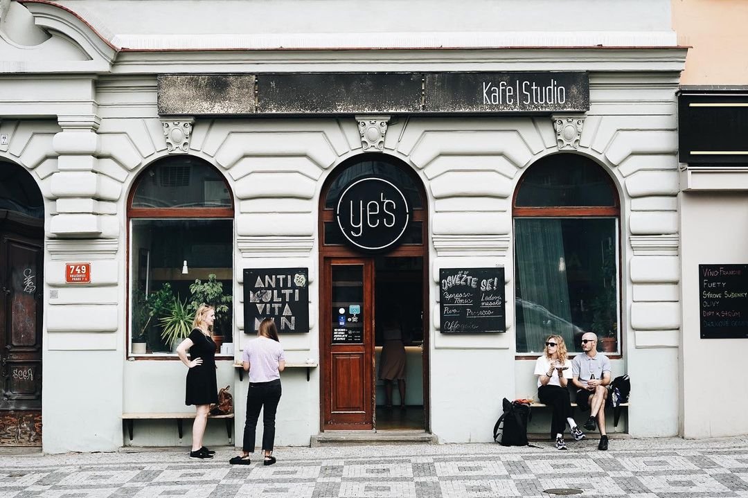 Storefront of Ye's kafe | studio, specialty coffee shop in Prague