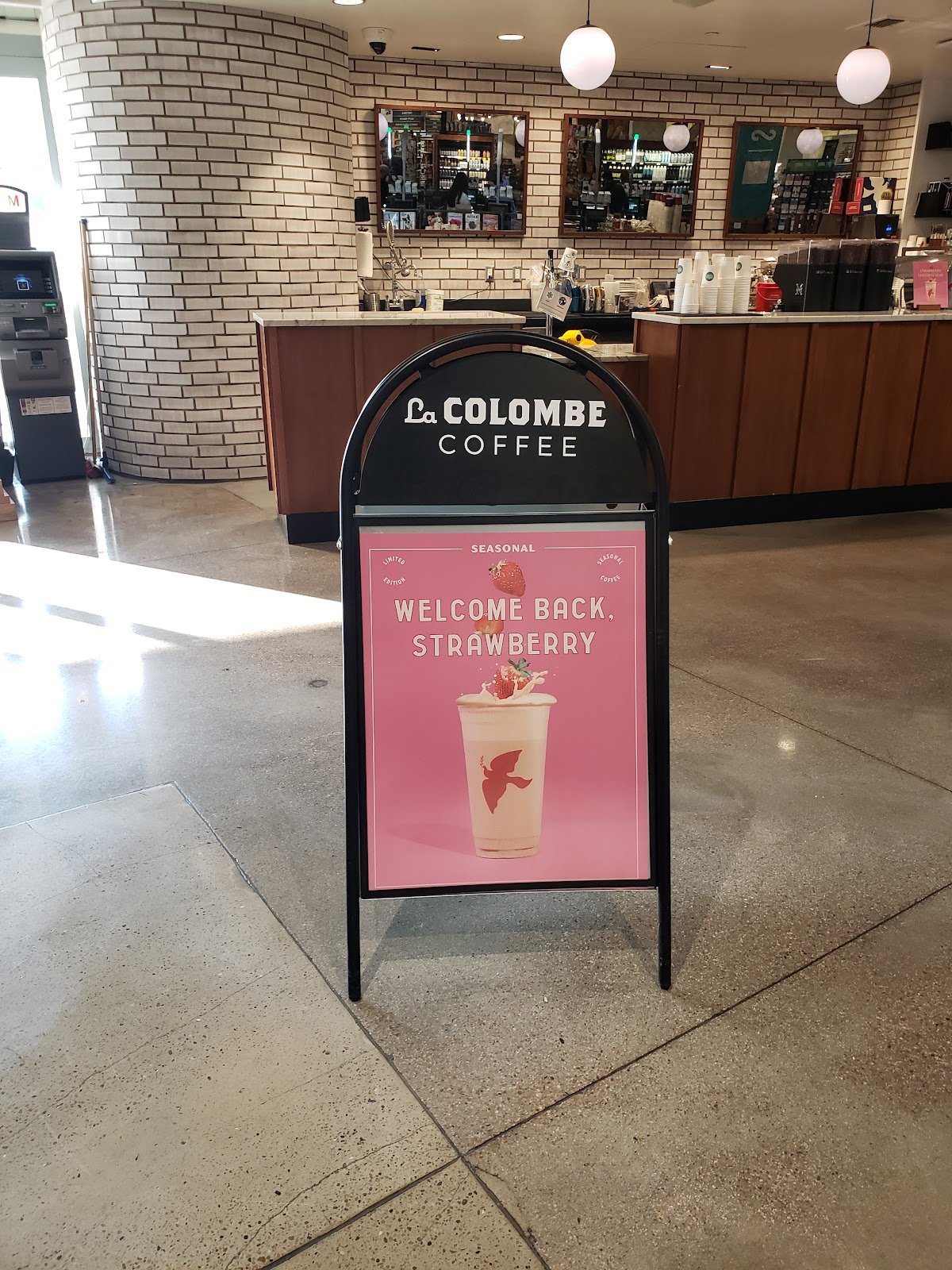 La Colombe Coffee Workshop specialty coffee shop in Austin - photo 3