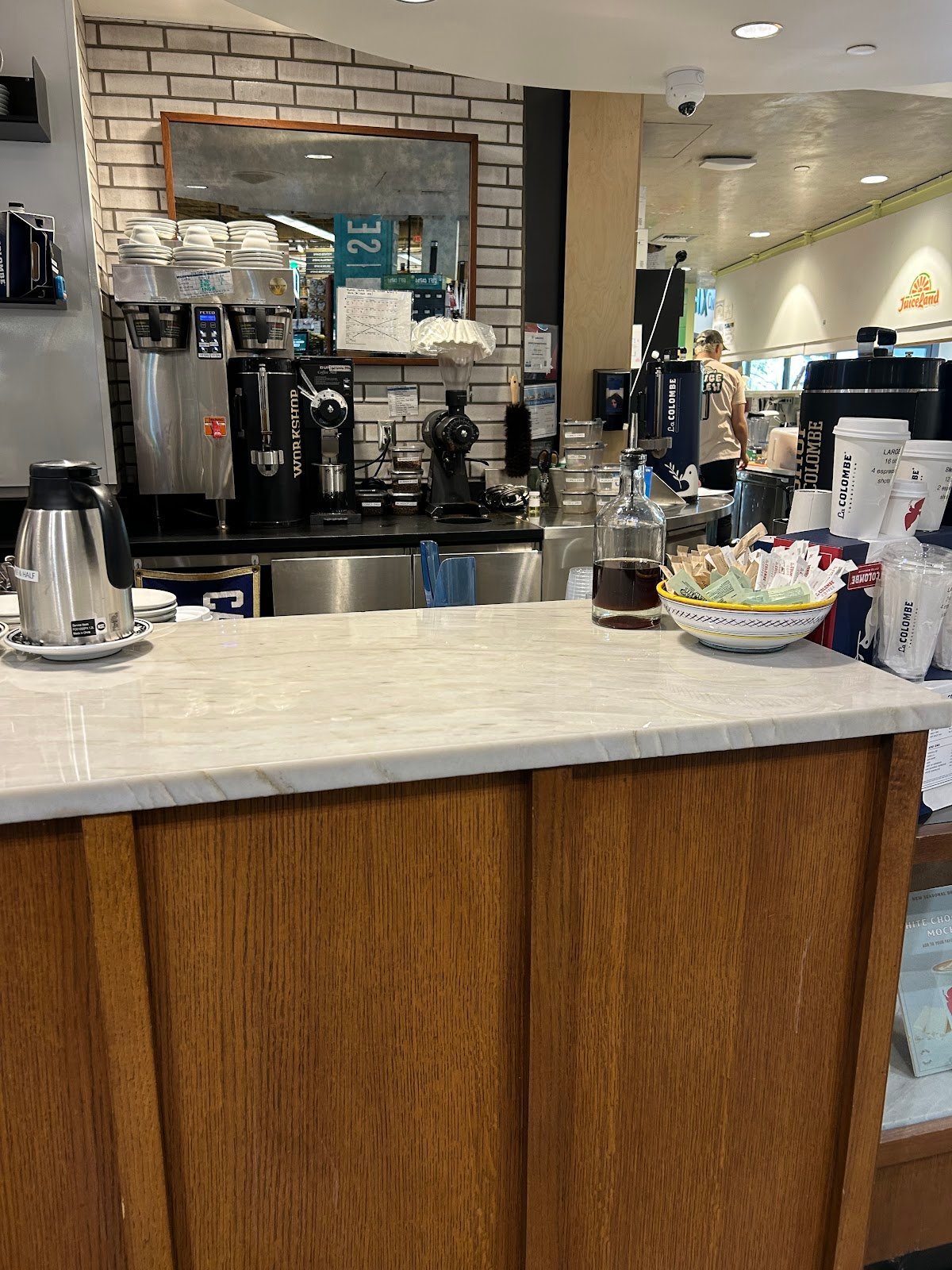 La Colombe Coffee Workshop specialty coffee shop in Austin - photo 4