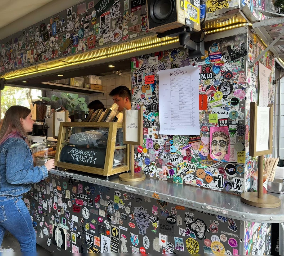 Storefront of Café Tormenta, specialty coffee shop in Mexico City