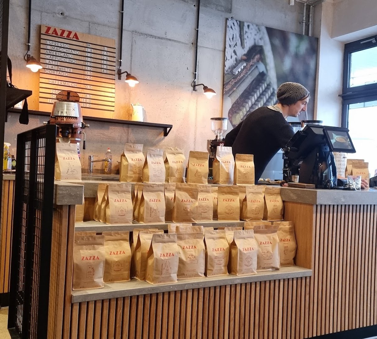 ZAZZA Kaffeerösterei specialty coffee shop in Berlin - photo 4