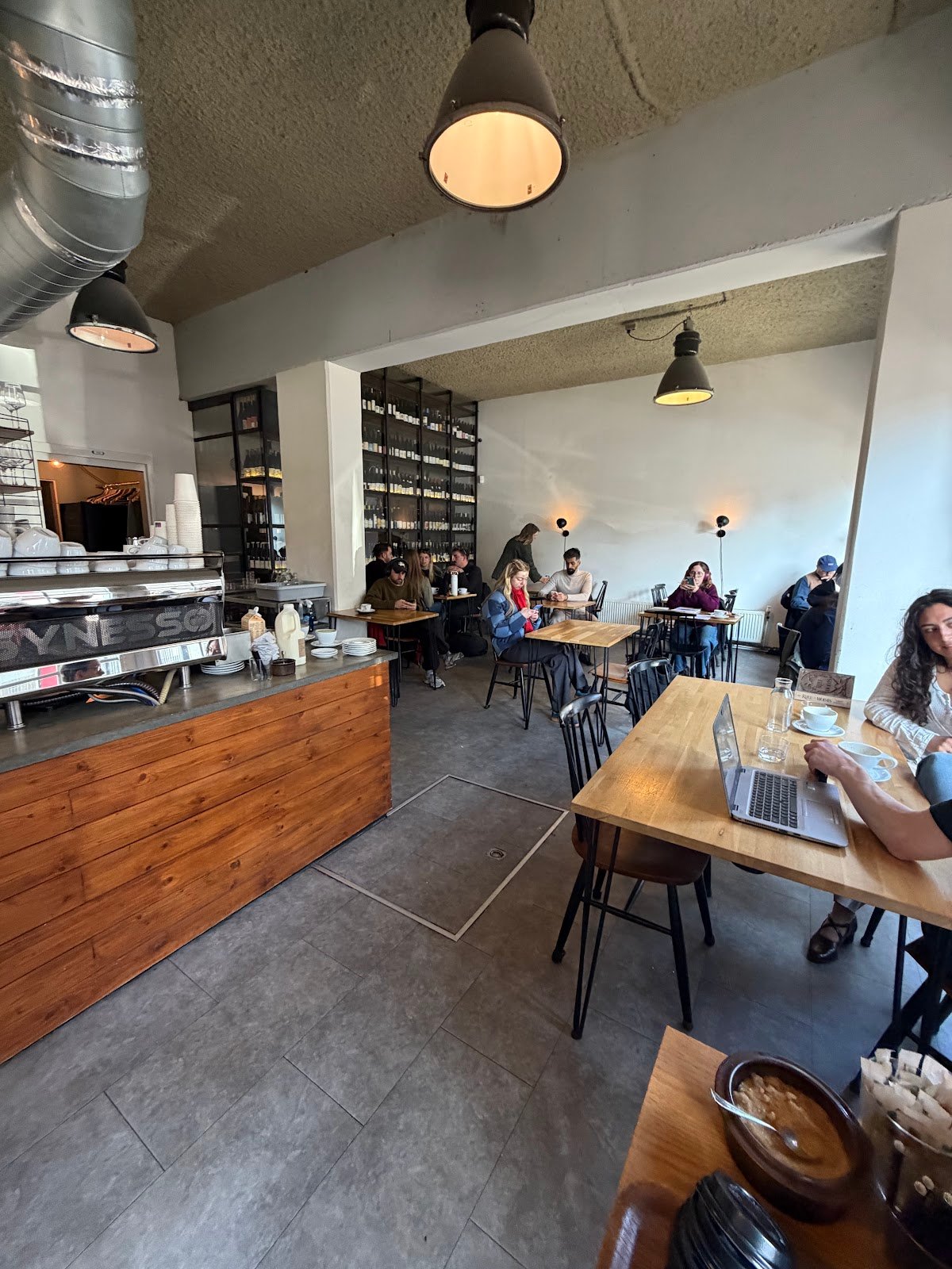 4850 specialty coffee shop in Amsterdam - photo 4