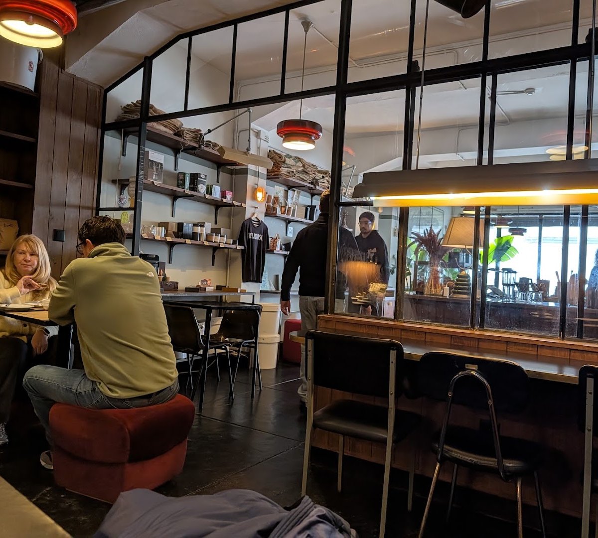 Interior of Combi Coffee Roasters, specialty coffee shop in Porto