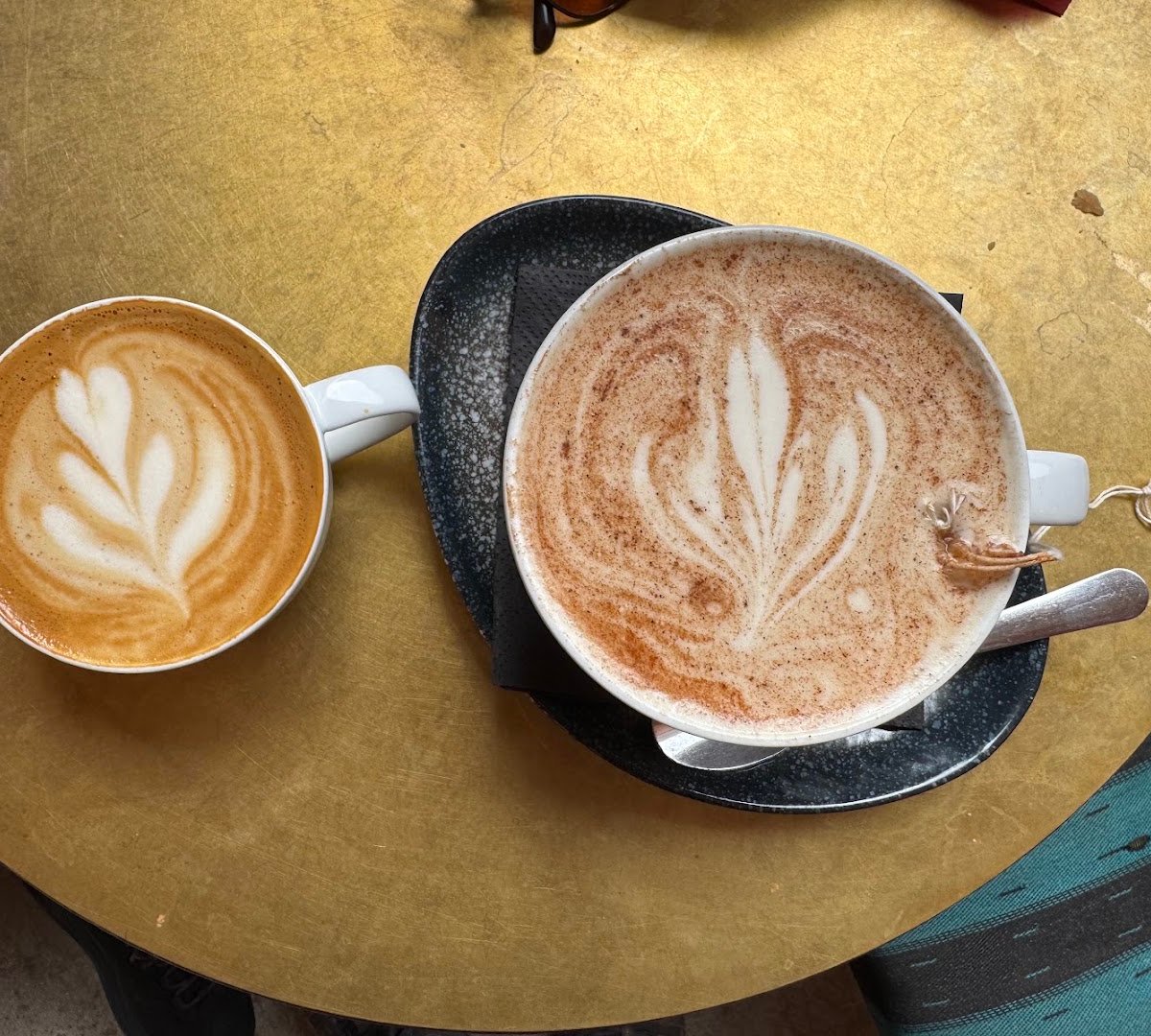 Coffee at Papegøye, specialty coffee shop in Oslo