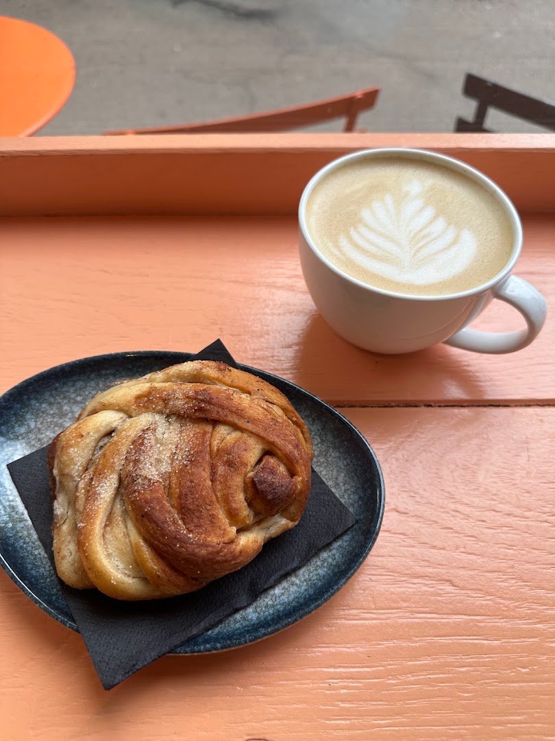 Coffee at Papegøye, specialty coffee shop in Oslo