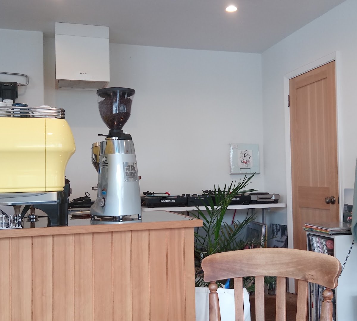 Interior of SEVEN STEPS COFFEE CLUB, specialty coffee shop in Tokyo