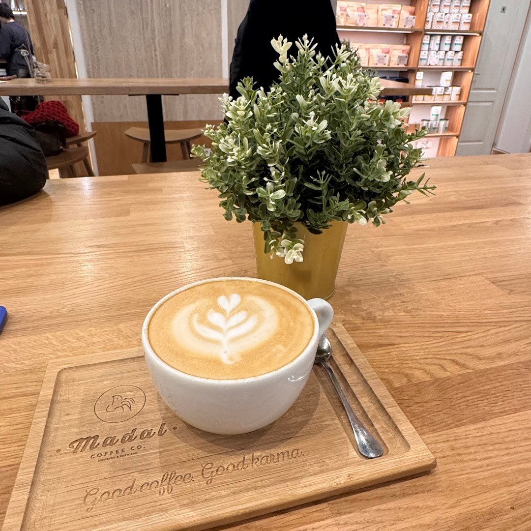 Madal Cafe - Specialty Coffee Shop - Kávézó specialty coffee shop in Budapest - photo 6