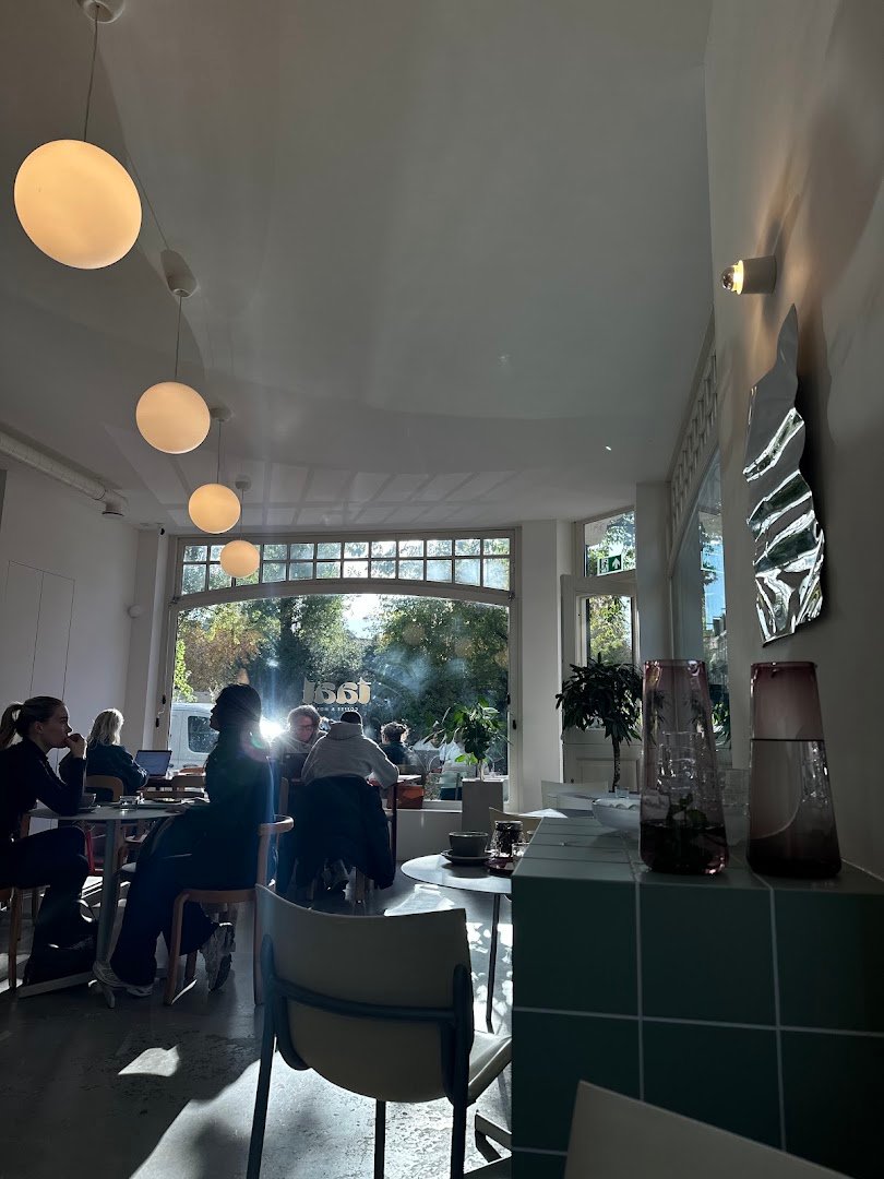 taal.coffee specialty coffee shop in Amsterdam - photo 10