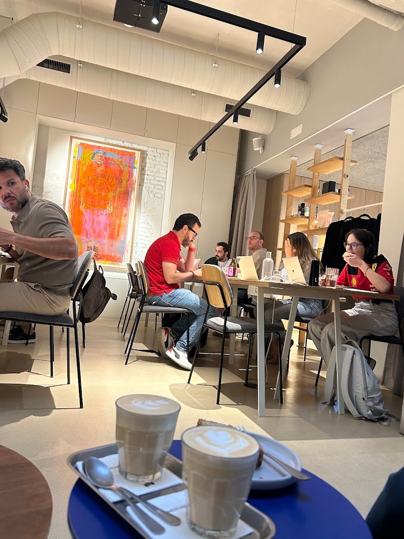 Osom House specialty coffee shop in Madrid - photo 8