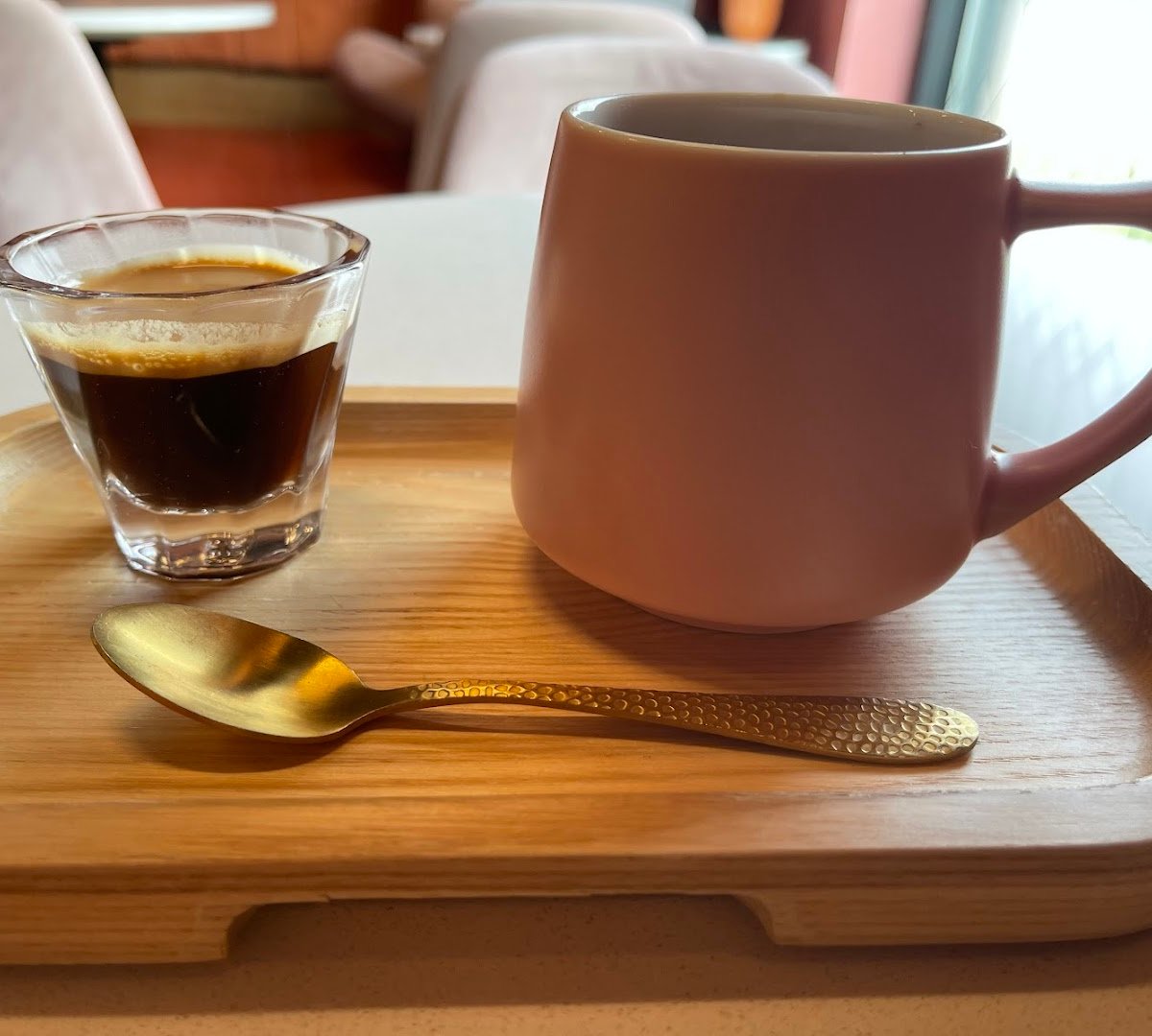 Royal Flamingo Coffee House specialty coffee shop in Columbus - photo 5