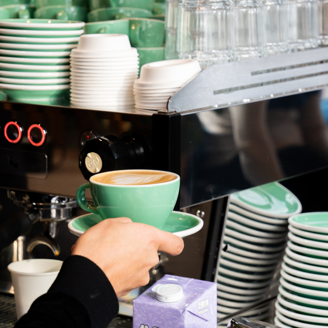 Kaffeekirsche Roastery Tempelhofer Damm specialty coffee shop in Berlin - photo 7
