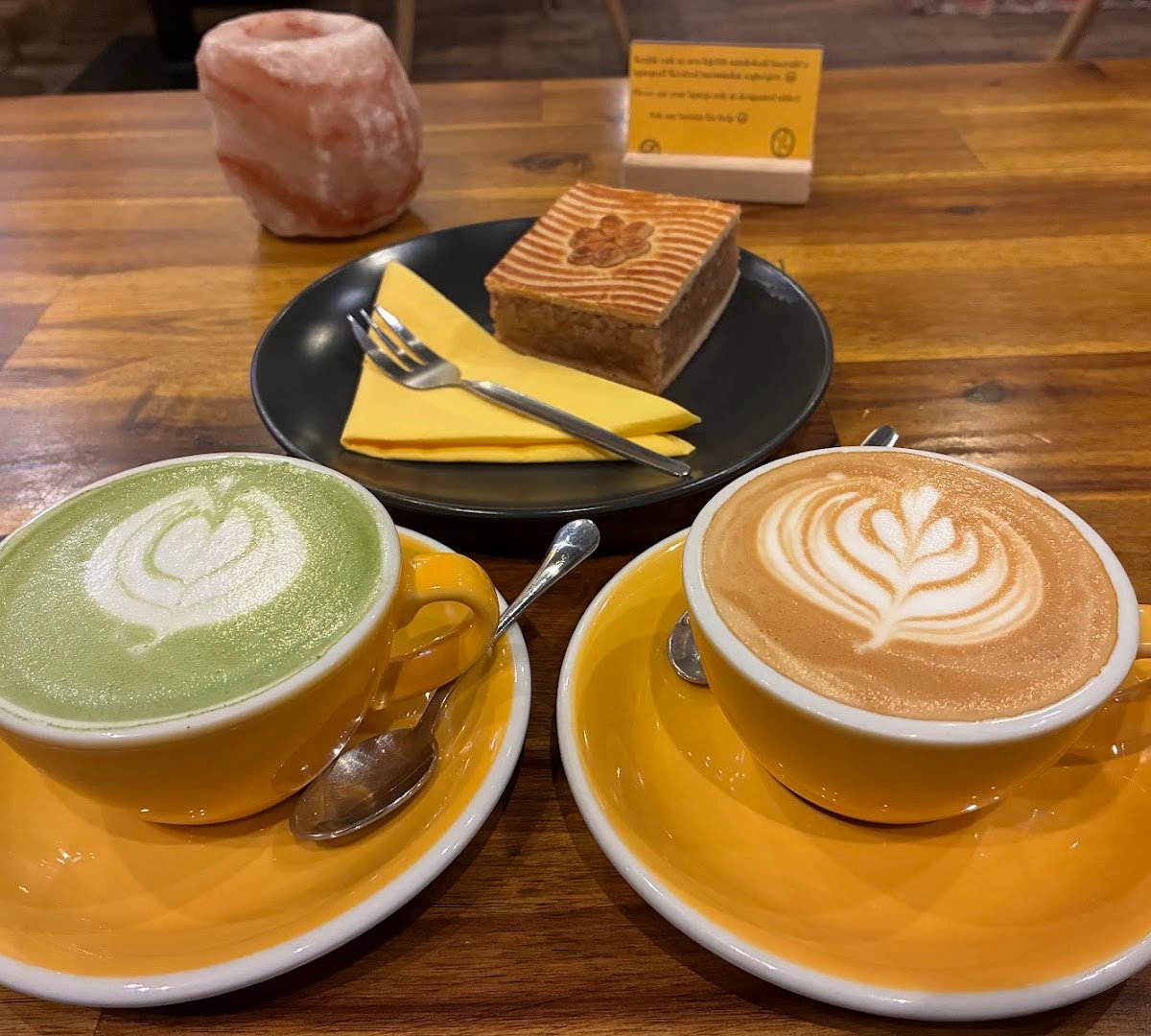Mantra Specialty Coffee Minibar specialty coffee shop in Budapest - photo 8